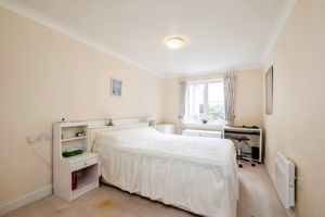 BEDROOM- click for photo gallery